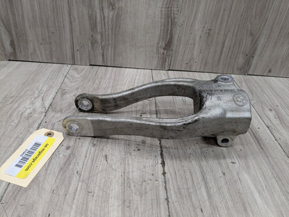 OEM BMW G11 G12 G30 740 750 Front Right Passenger Shock Strut Mount Bracket