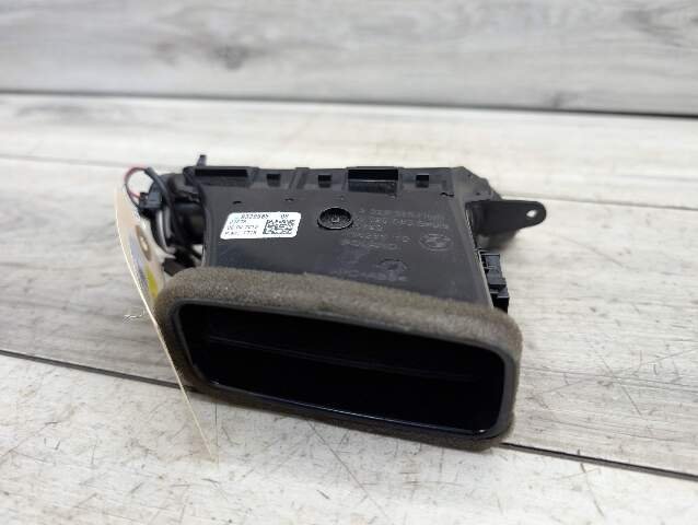 2017 - 2023 BMW M550i G30 Dashboard Dash Board Right Passenger Air Vent 9329585 N63B44O2