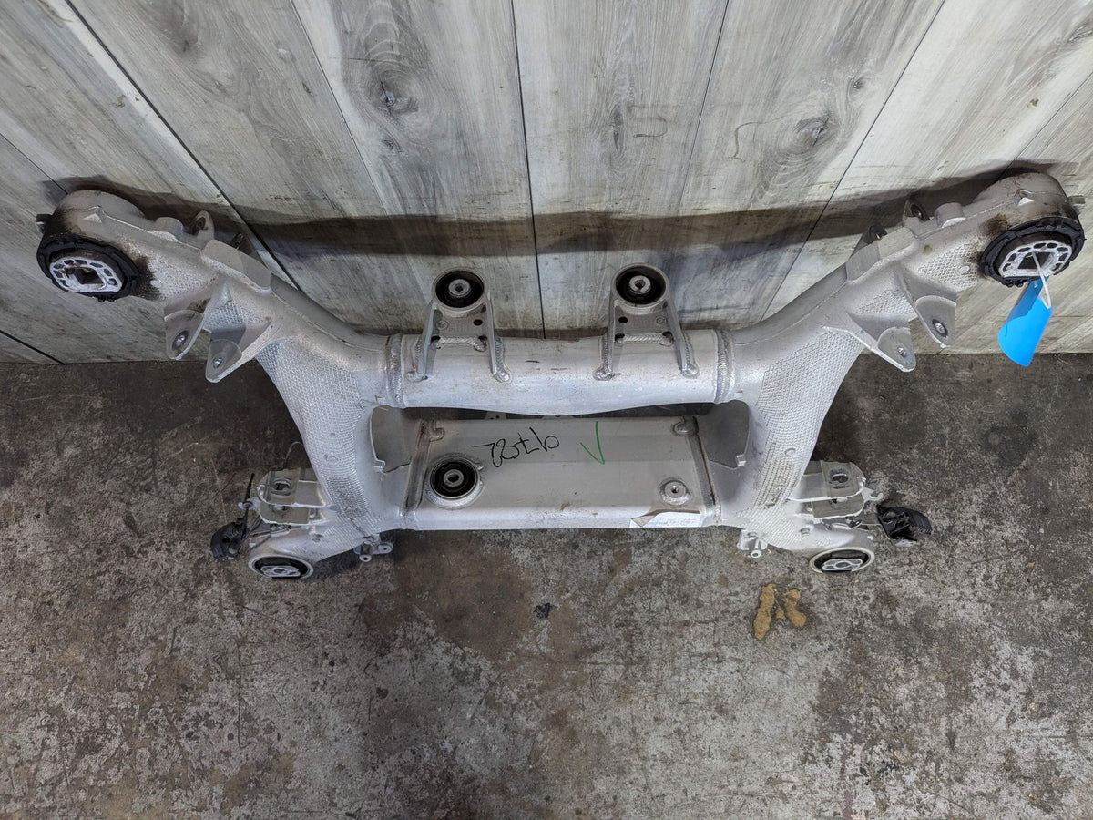 2020 BMW X5 G05 Rear Axle Support Crossmember Subframe 6894149 OEM BMW G05 G06 G07 X5 X6 X7 Rear Axle Subframe Suspension Carrier Crossmember OEM