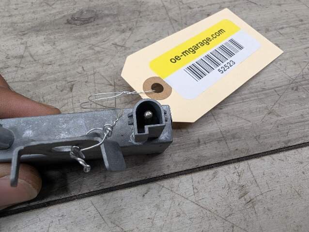 03-08 OEM BMW E85 Z4 Rear Bumper Radio Antenna Amplifier Booster Module