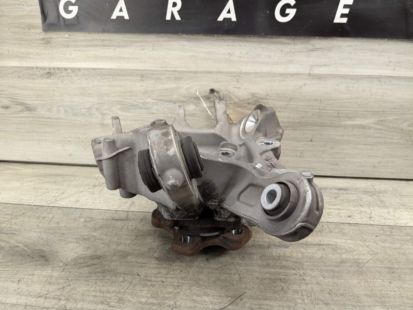 OEM BMW G20 330 M340 REAR Right Passenger Knuckle Wheel Hub Spindle Bearing
