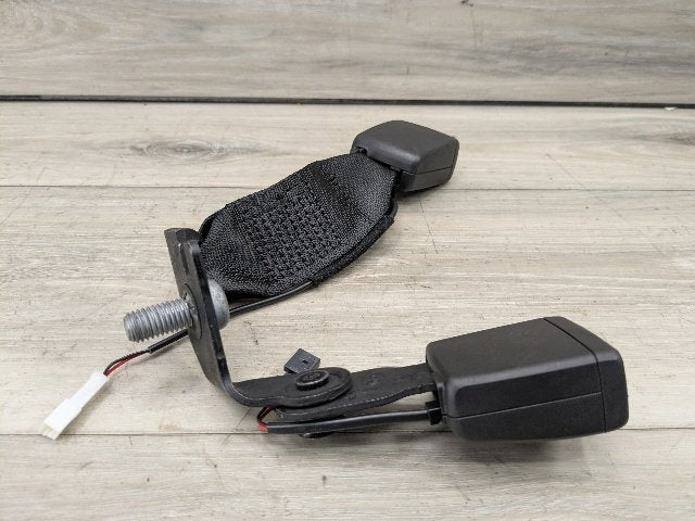 20-24 OEM BMW F44 228 M235 Rear Center Middle Seatbelt Seat Belt Buckle
