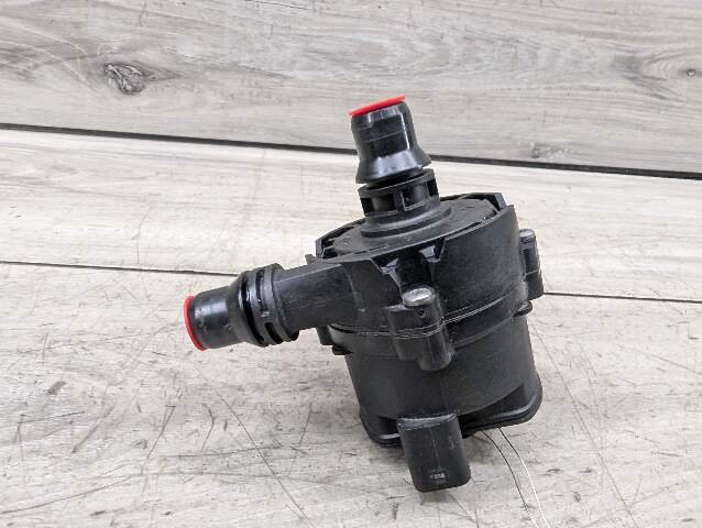 16-19 OEM BMW G11 G12 G30 M550 750 M760 Auxiliary Electric Coolant Water Pump