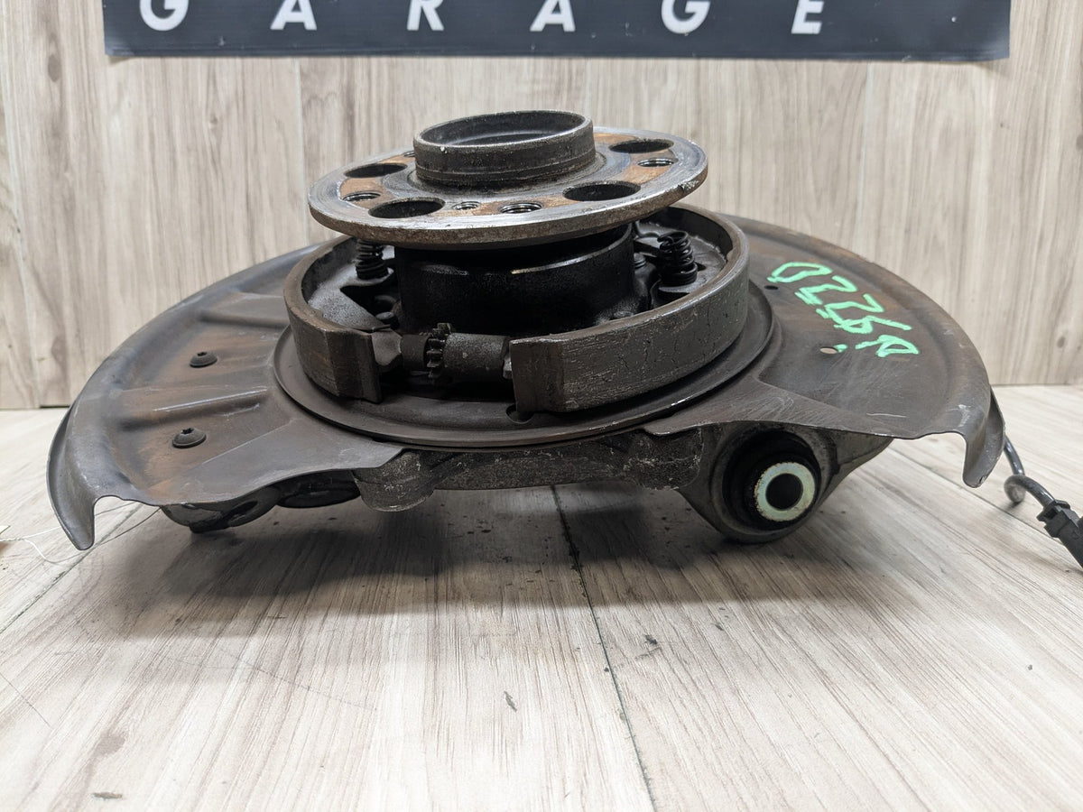 OEM Mercedes W212 E350 E550 Front Right Passenger Hub Knuckle Bearing Carrier