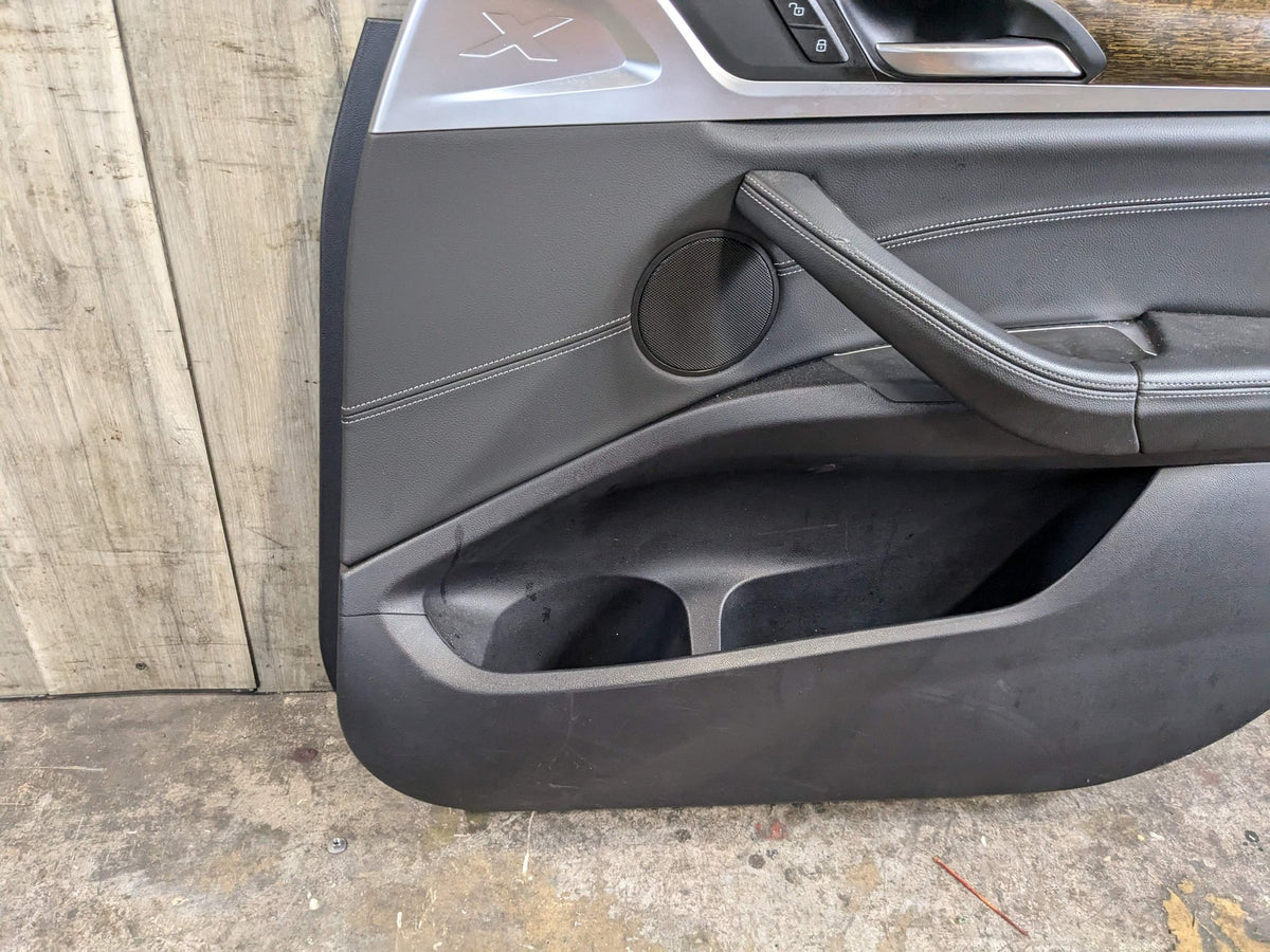 2019 BMW X3 G01 Front Right Passenger Interior Door Panel Card 7410282 OEM BMW G01 X3 FRONT Right Passenger Interior Door Panel Card Trim Cover Black OEM