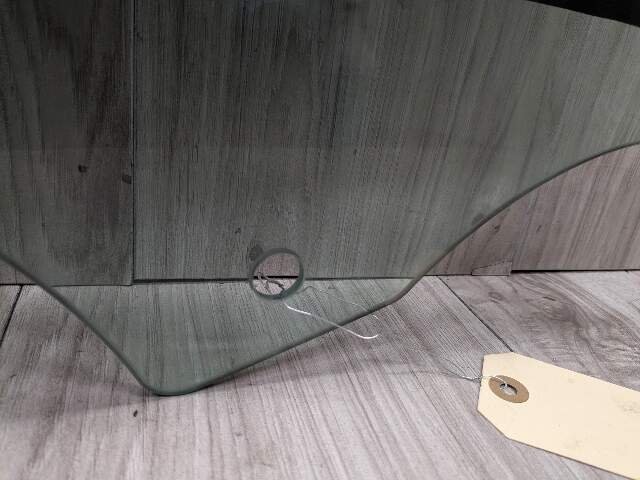 2020 BMW 740i G12 Front Right Passenger Door Window Glass 7337982