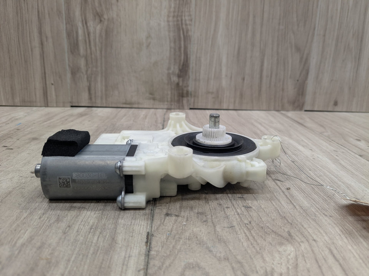 2019 BMW 330i G20 Front Left Driver Door Window Glass Regulator Motor 8495865 19-24 OEM BMW G20 G80 330 M340 Front Left Driver Door Window Regulator Motor