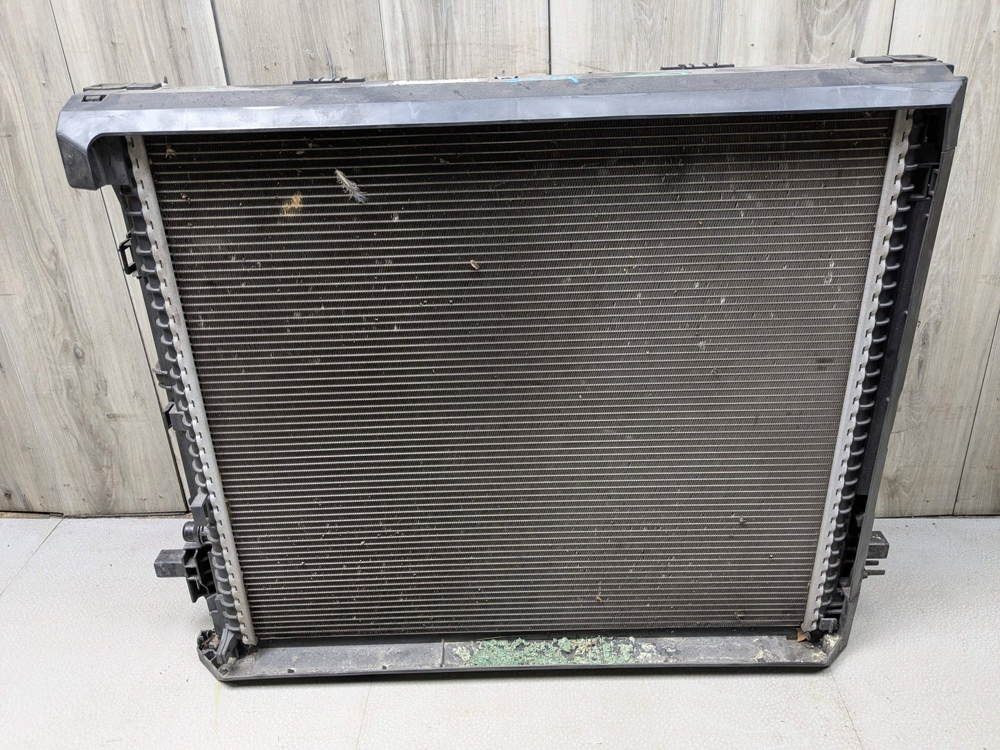 18-24 OEM BMW G01 G02 X3 X4 30i 30iX B46 Radiator Condenser Fan Shroud SET 400W