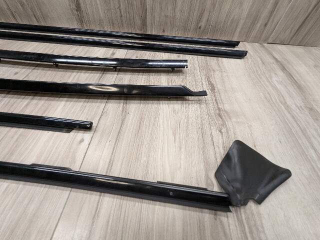 OEM BMW E88 128 135 Convertible Left Right Weatherstrip Molding Trims Black SET