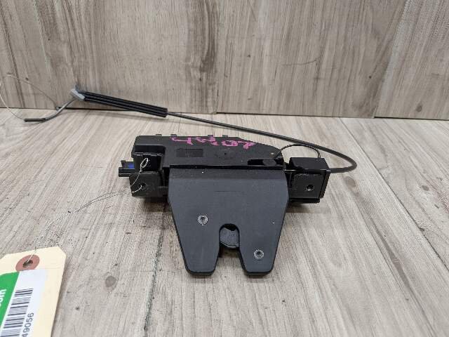 2011 BMW 135i E88 Liftgate Trunk Lid Liftgate Lock Latch Actuator 7840617