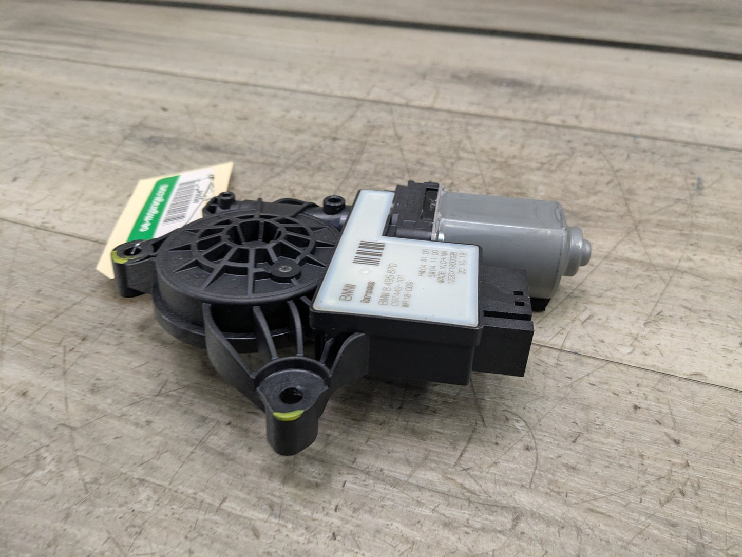 2020 BMW 330i G20 Front Right Passenger Door Window Glass Regulator Motor 8495870 OEM BMW G20 G80 330 M340 M3 Front Right Passenger Door Window Regulator Motor