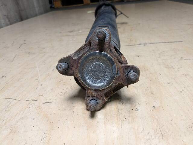 1996 - 2003 BMW Z3 E36 Rear Propeller Driveshaft Drive Shaft 7511280 M54B25O0