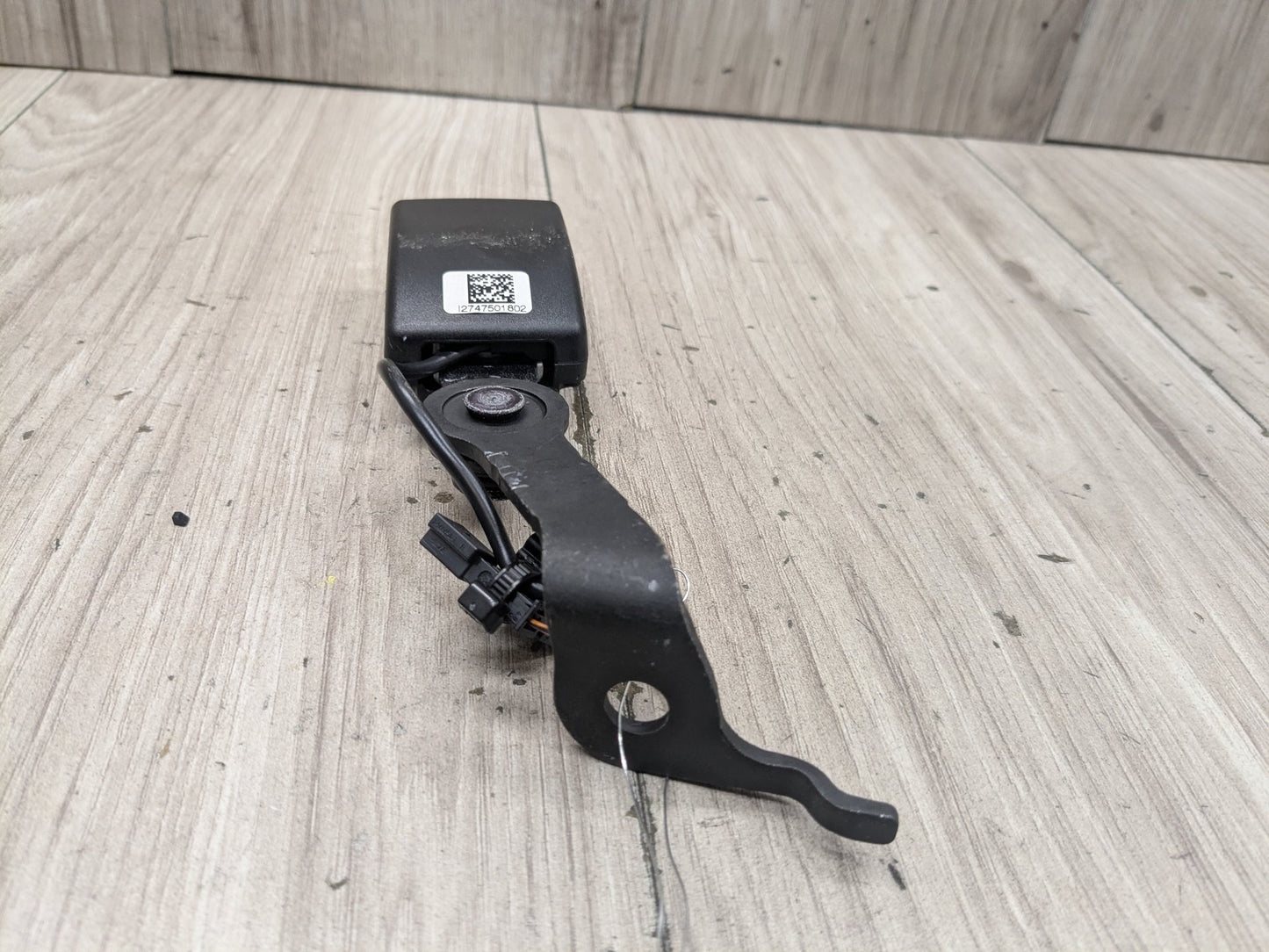 OEM BMW F90 M5 G30 530 540 M550 Rear Right Passenger Seatbelt Seat Belt Buckle