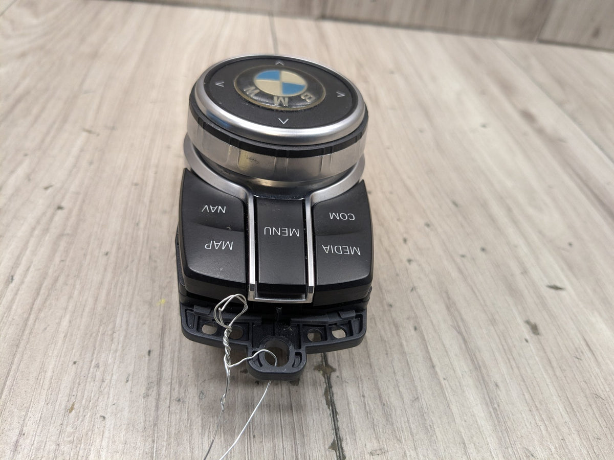 OEM BMW F90 G01 G02 G30 X3 M5 iDrive Navigation Controller Knob NBT NAV Button