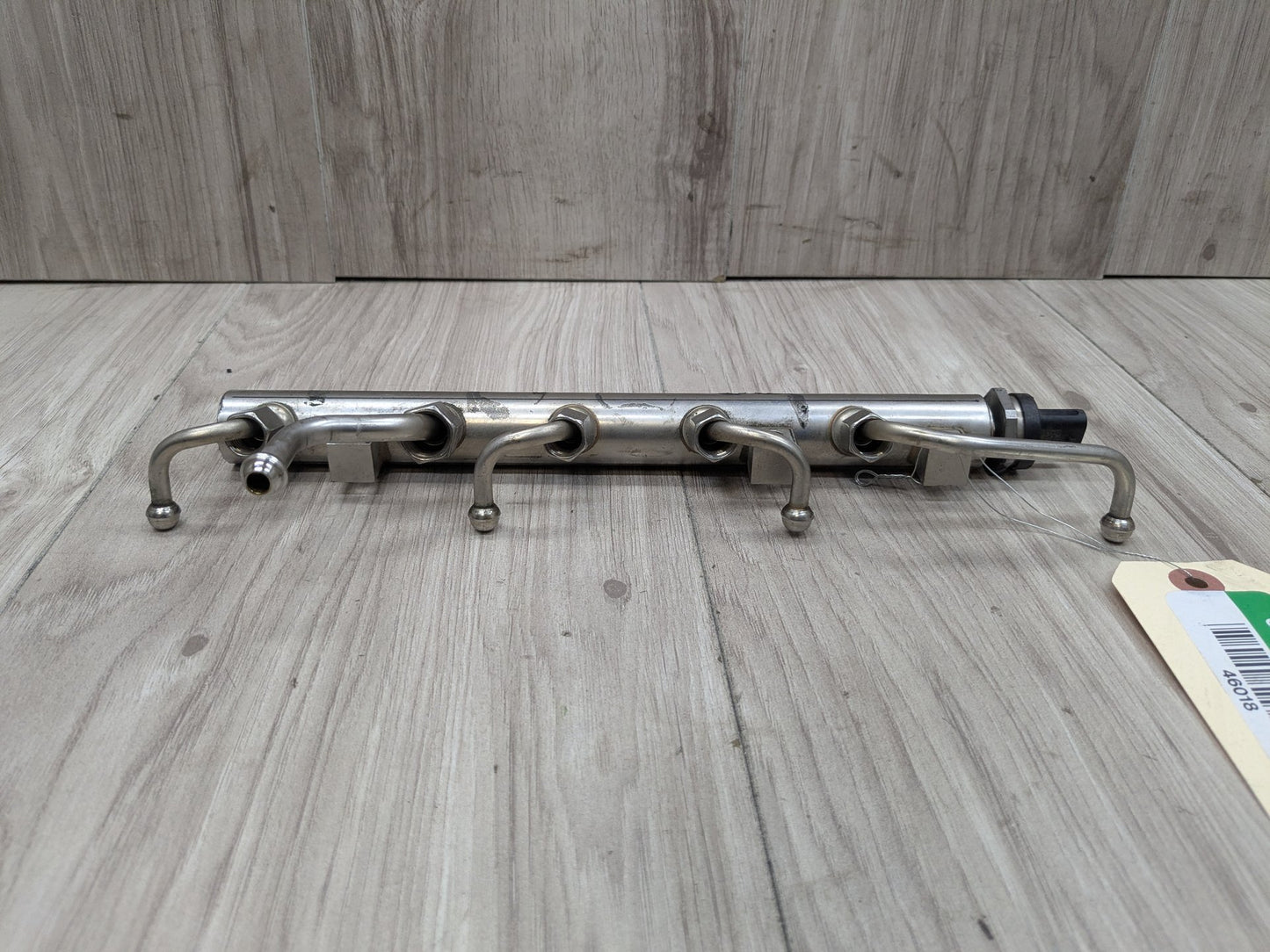 PRE-LCI OEM BMW G12 750 G30 M550 Engine N63R Right Fuel Injector Rail Lines 5-8