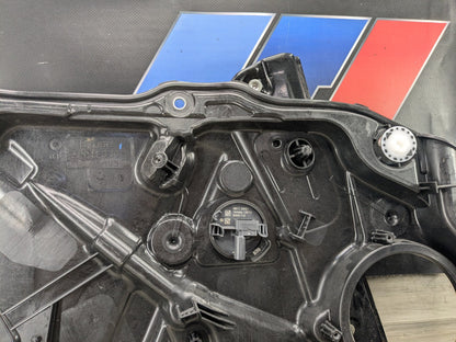 2021 BMW 330i G20 Front Left Driver Door Window Glass Regulator Motor 7497103 OEM BMW G20 G80 330 M340 M3 FRONT Left Driver Door Window Regulator Motor
