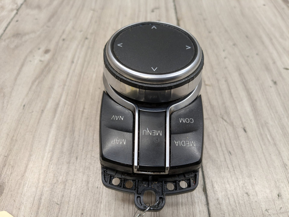 OEM BMW F90 G30 530 540 M550 M5 iDrive Navigation Controller Knob NBT NAV Button