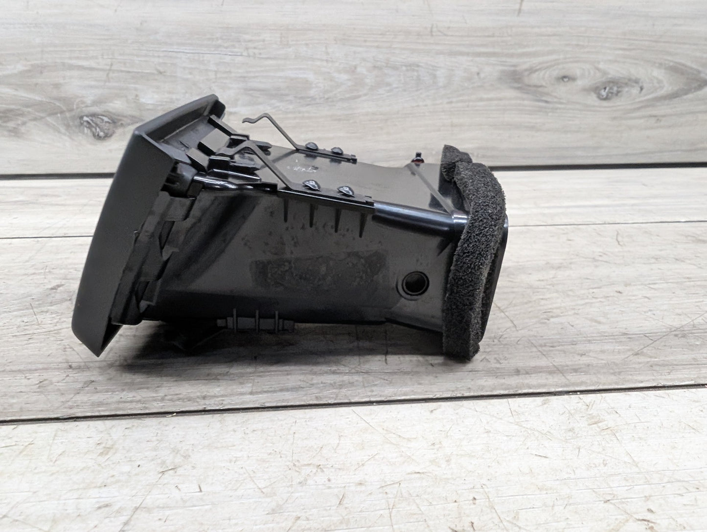2009-2017 Mercedes-Benz E550 E-Class A207 Dashboard Dash Board Right Passenger Air Vent A2078300254