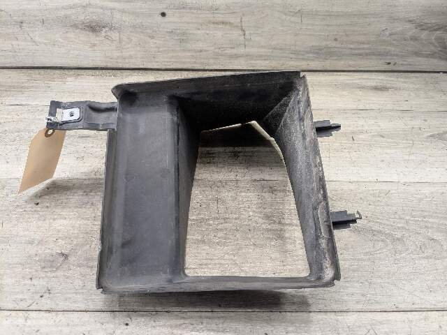 OEM BMW G30 M550 M SPORT Left Driver Side Radiator Cooling Air Duct Vent