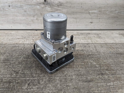 2018 BMW 540i G30 ABS Pump Module 6889210 16-20 OEM BMW G30 G32 G11 G12 750 DSC ABS Pump Computer Unit Anti Lock Brake