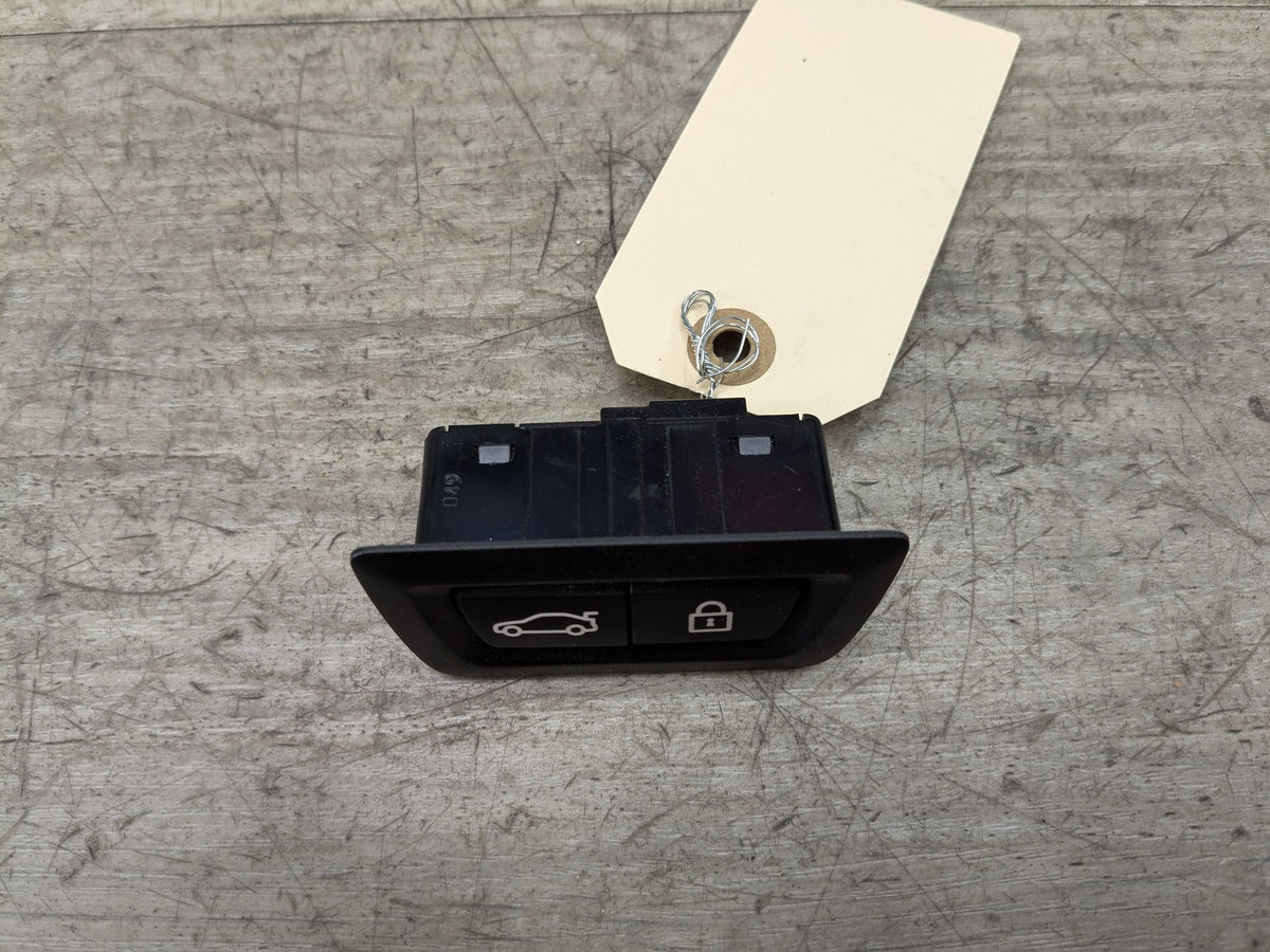 OEM BMW F02 F10 F15 F48 F90 G01 G20 G30 G80 X3 Rear Trunk Lid Center Lock Switch