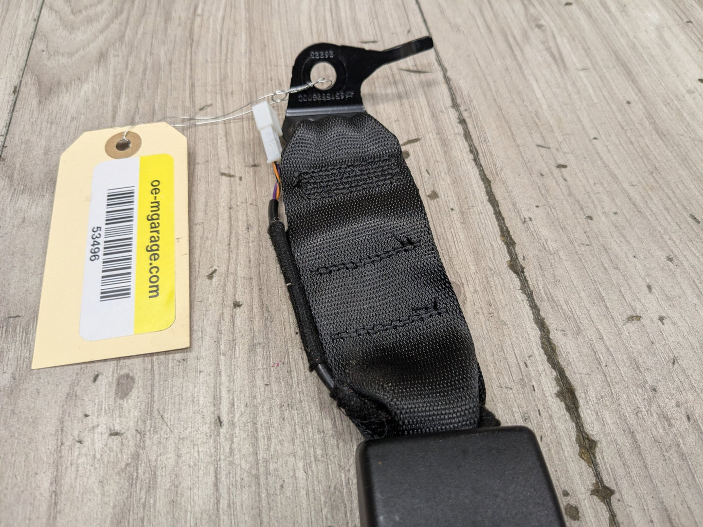 OEM BMW F90 M5 G30 530 540 M550 Rear Center Middle Seatbelt Seat Belt Buckle