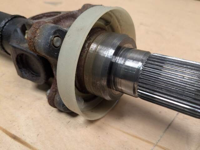 2010 - 2015 BMW 750i F01 Front Propeller Driveshaft Drive Shaft 8628043 N63B44O1