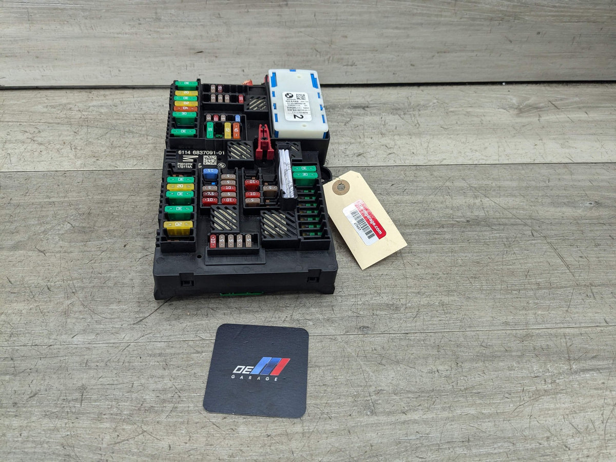 17-21 OEM BMW G30 F90 M5 G11 G12 G14 G15 Rear Power Distribution Fuse Box