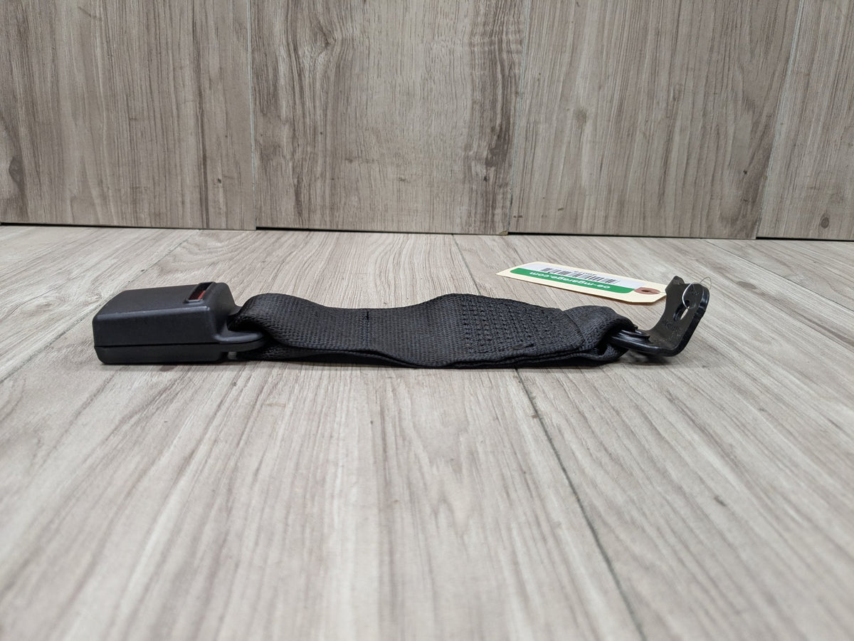 17-23 OEM BMW G30 530 F90 M5 Sedan Rear Left 2nd Row Center Seat Belt Buckle