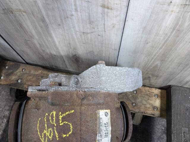 09-11 OEM BMW E90 E91 E92 E93 335d Diesel Rear Differential Axle Carrier 2.81