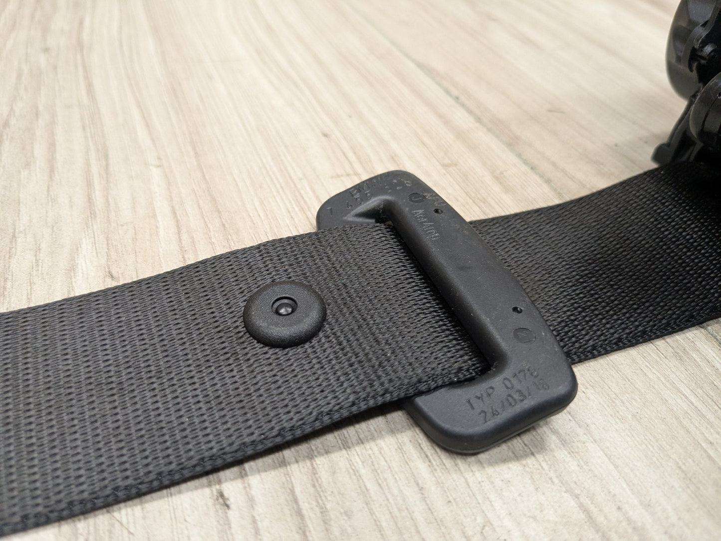 OEM BMW F90 M5 G30 530 540 Rear Left Right Upper Seatbelt Seat Belt Retractor