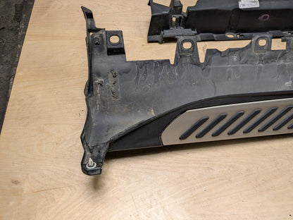 OEM BMW F16 F86 X6 X6M Right Passenger Side Skirt Rocker Panel Molding w Bracket