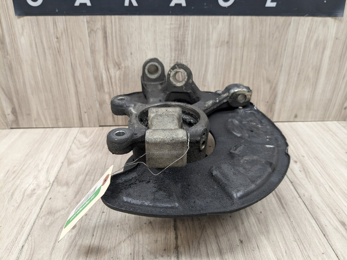 2014 Mercedes-Benz E550 W212 Rear Right Passenger Spindle Knuckle w/ Bearing A2123502208 OEM Mercedes W212 E350 E550 Rear Right Passenger Hub Knuckle Bearing Carrier OEM