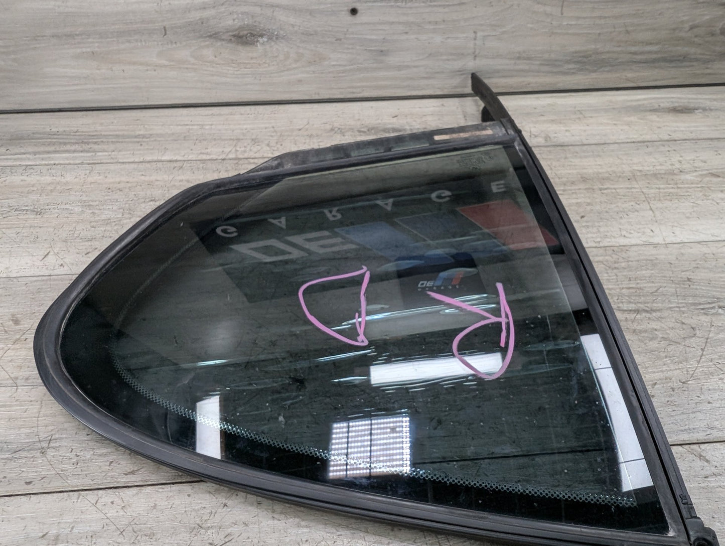 2017 BMW 740i G12 Rear Left Driver Door Window Glass 7384217 16-22 OEM BMW G12 740 750 M760 B7 Rear Left Driver Door Quarter Fixed Glass