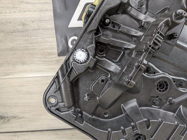 19-25 OEM BMW G05 X5 REAR LEFT Driver Door Window Regulator Motor
