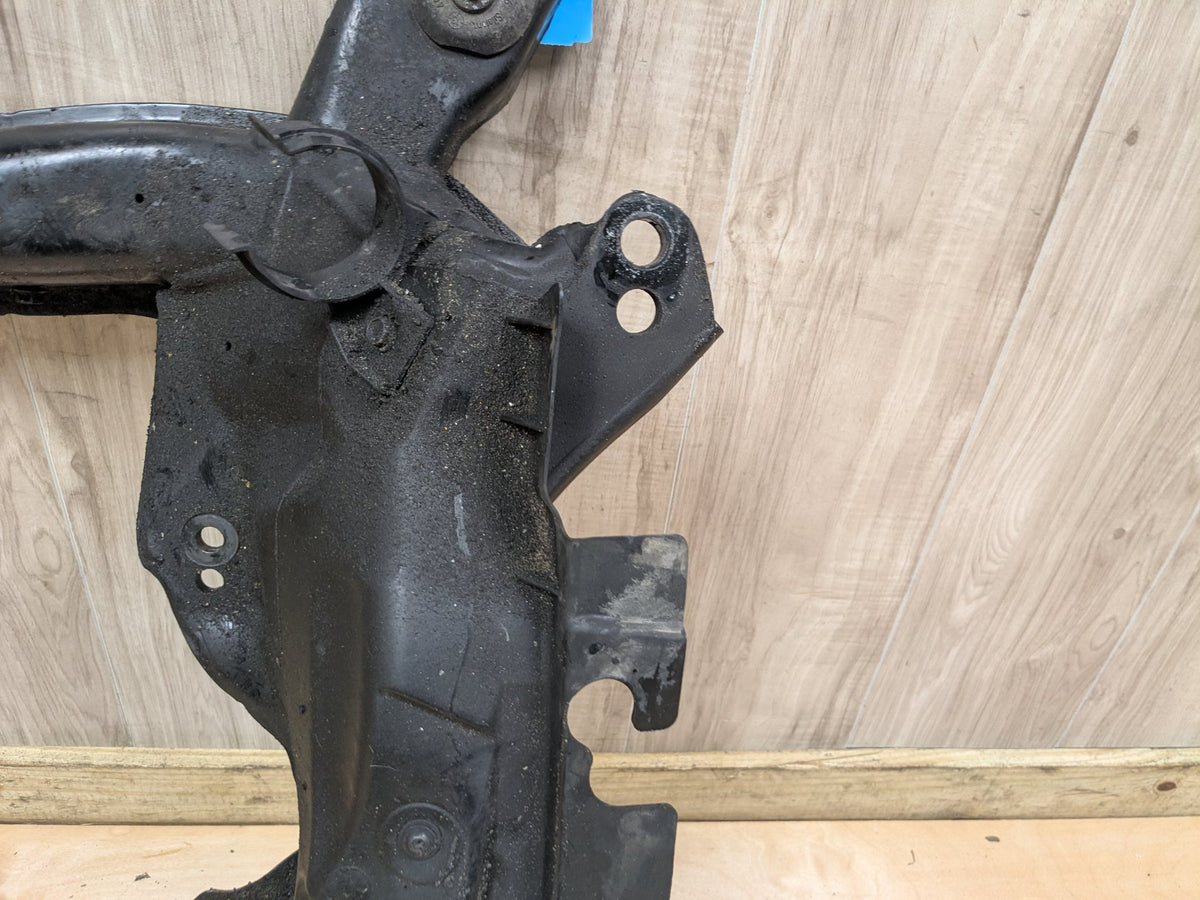 OEM Mercedes W212 E350 E550 4Matic Front Subframe Suspension Crossmember 197 (Obsidian black - Metallic finish)