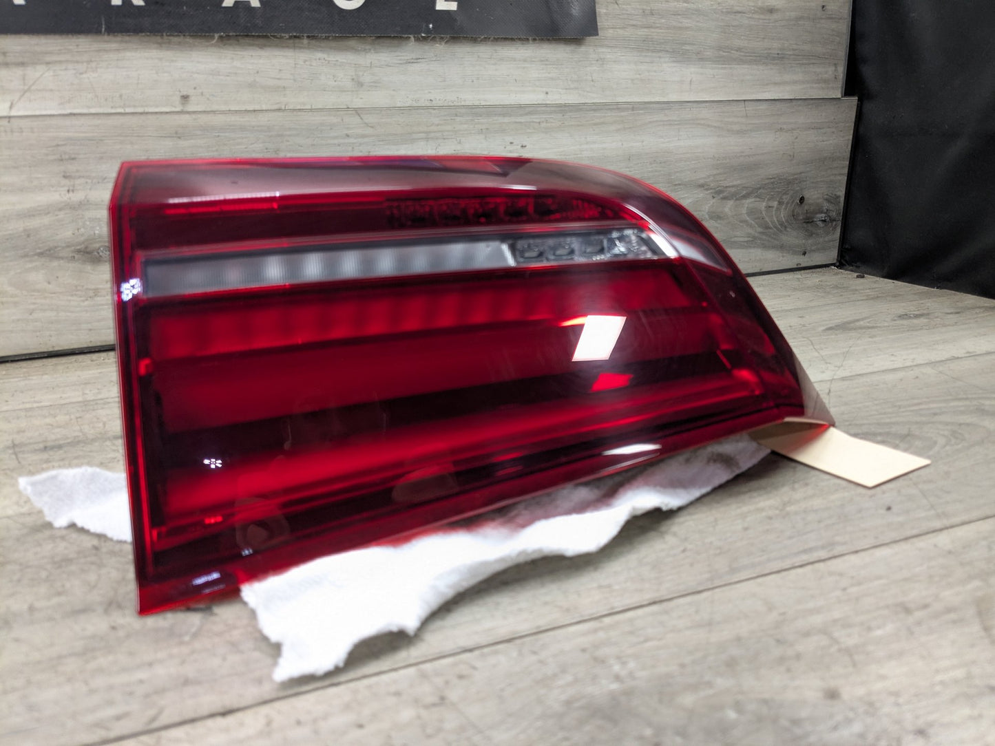 14-18 OEM BMW F15 F85 X5 X5M Rear Right Passenger Trunk Inner Stop Tail Light