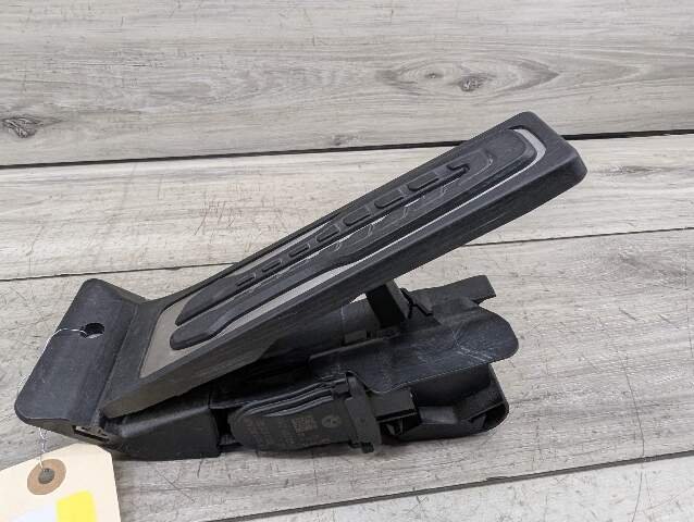 OEM BMW F44 F90 G01 G05 G12 G20 G30 X3 X5 M5 M8 Accelerator Throttle Gas Pedal