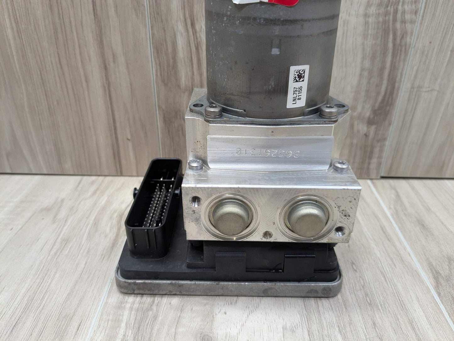 2016 BMW 750i G12 ABS Pump Module 6899026 16-19 OEM BMW G01 G12 G30 ABS Brake Pump Anti Lock DSC Dynamic Stability Control