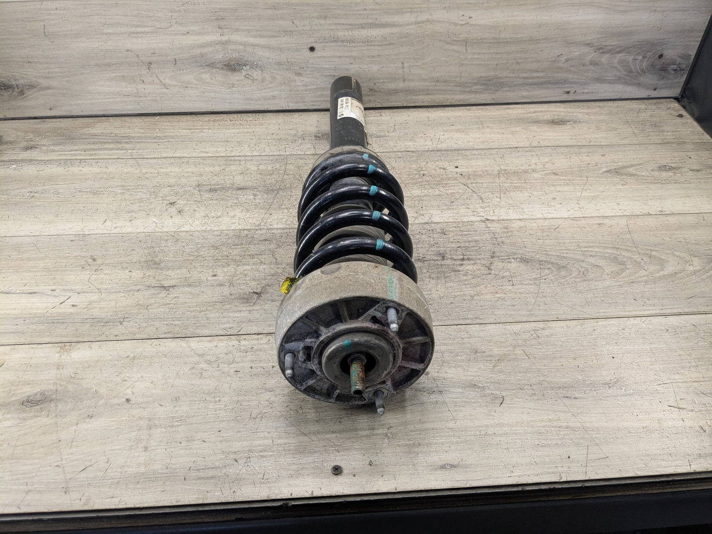 OEM BMW F15 F16 X5 X6 35iX 35dX FRONT Left Driver Strut Shock Absorber Spring