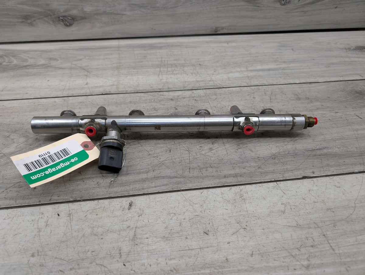 OEM AUDI A3 A4 A5 A6 A Q3 Q7 S3 Engine EA888 Gen3 Fuel Rail Injector Distributor