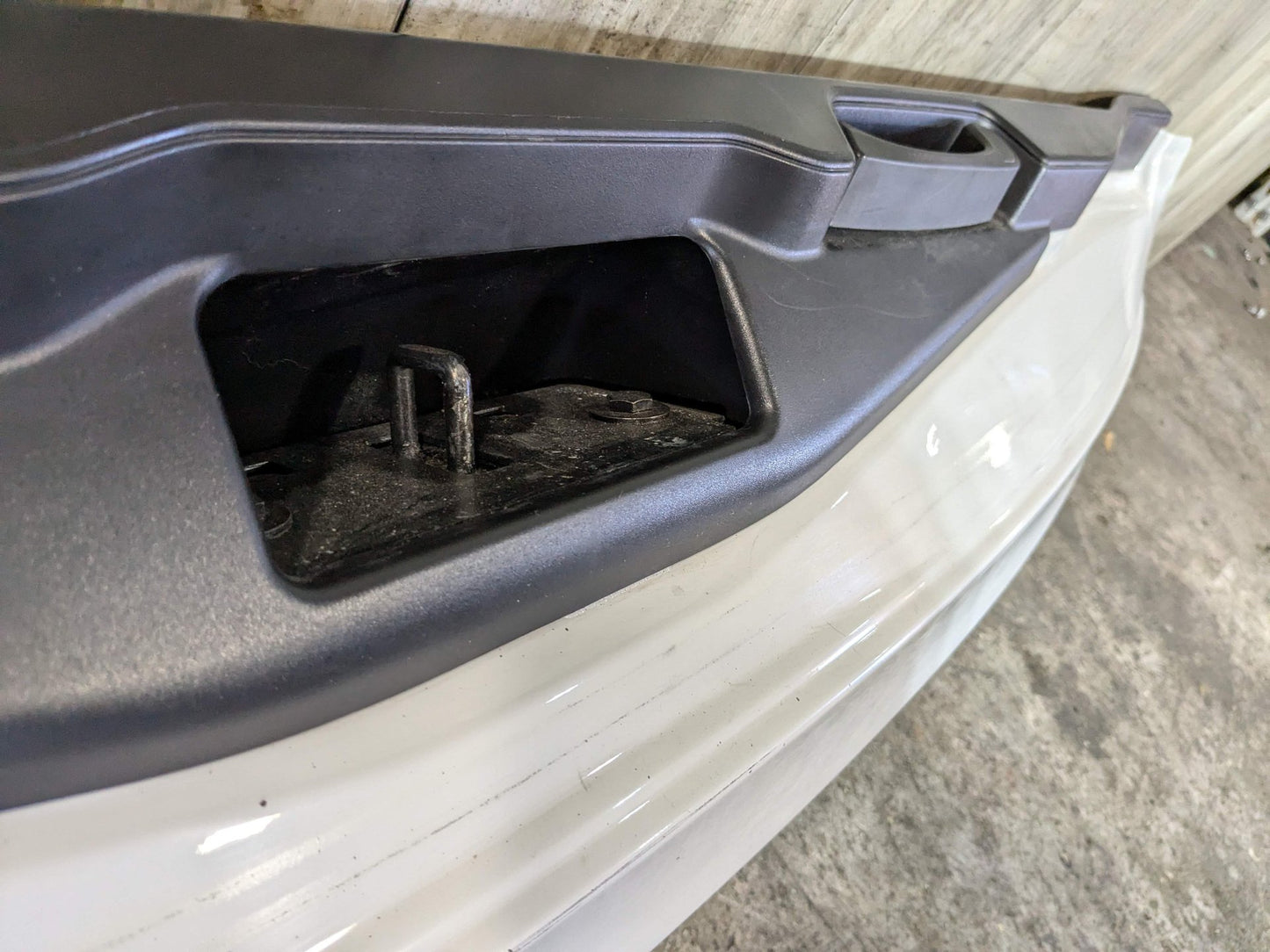 2012 BMW X5 E70 Rear Lower Liftgate Tailgate