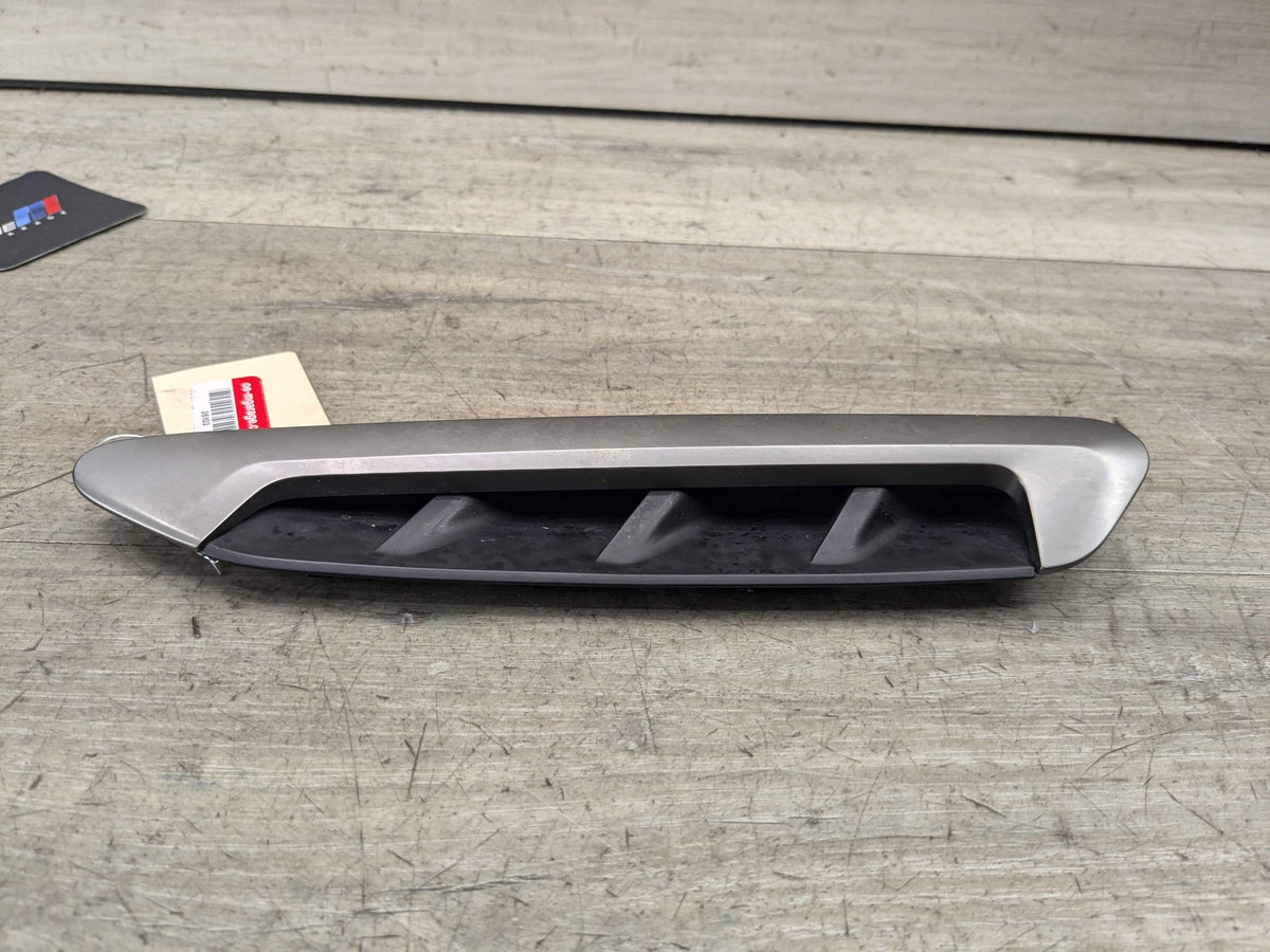 OEM BMW G01 G02 X3 X4 Front Left Driver Side Fender Decorative Screen Vent Trim