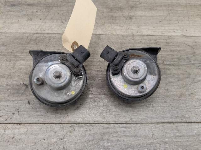OEM BMW F07 F10 Left Right High Low Tone Horn Signal PAIR