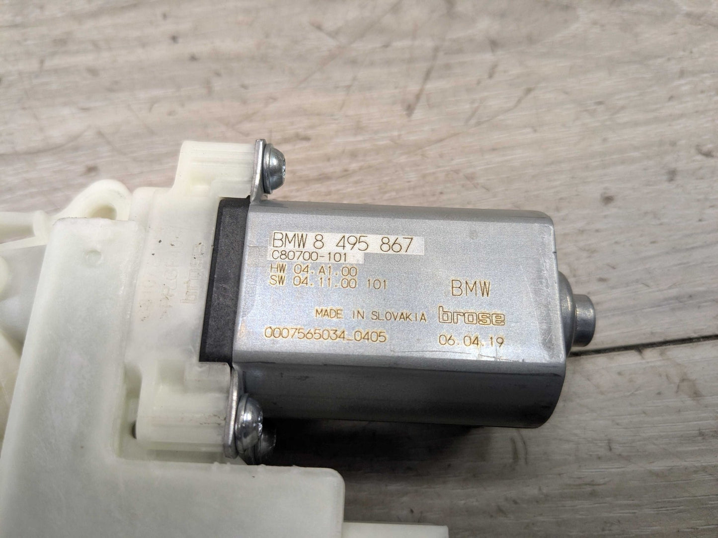 2019 BMW 330i G20 Rear Left Driver Door Window Glass Regulator Motor 8495867 19-24 OEM BMW G20 G80 330 M340 M3 Rear Left Driver Door Window Regulator Motor