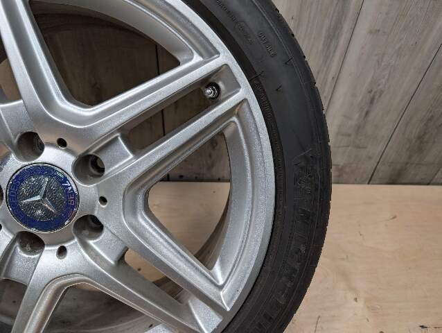*OEM Mercedes W207 E300 E400 E550 AMG Front Wheel Rim 18x8 ET45 5 Double Spoke
