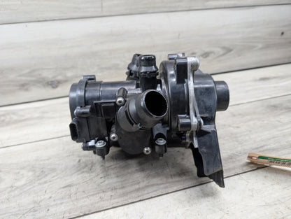 12-19 OEM AUDI A3 A4 A5 A6 S3 EA888 2.0L Engine Water Coolant Thermostat Pump