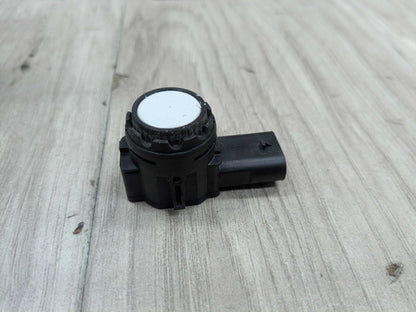 OEM BMW F44 G01* G05 G16 G20 G26 G30* G80 M3 M4 Bumper Parking PDC Sensor White