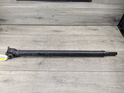 2019-2026 BMW X5 G05 Front Propeller Driveshaft Drive Shaft 9488487 OEM BMW G01 G05 G12 G20 G30 F90 X3 M5 Front Drive Shaft Driveshaft Output