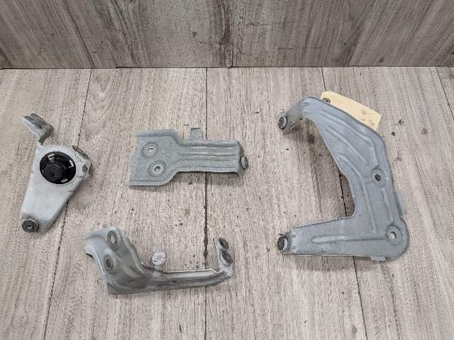 18-24 OEM BMW G01 G02 F97 F98 X3 X4 Left Driver Fender Wing Holder Bracket SET